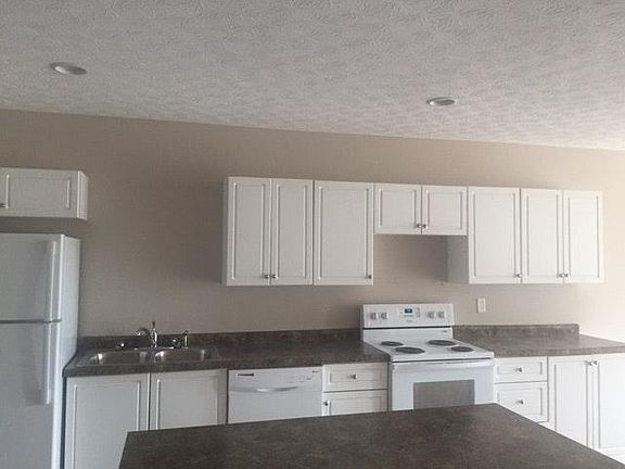 Kitchen with newer appliances