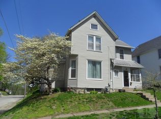 1412 Valley St, Burlington, IA