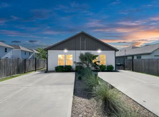 7502 Sandle St #A, Houston, TX 77088