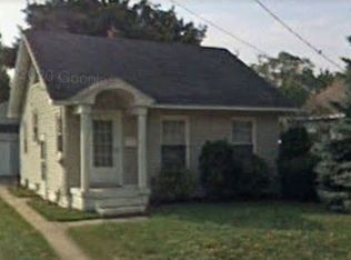 1128 Hollywood St NE, Grand Rapids, MI 49505