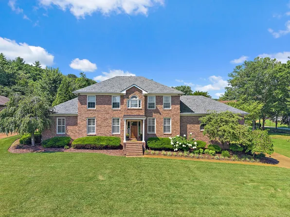 8341 Carriage Hills Dr, Brentwood, TN 37027
