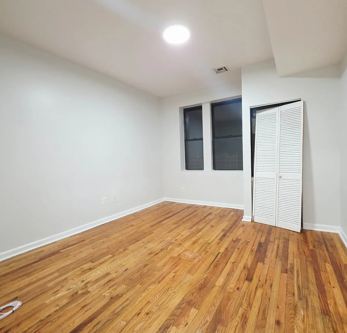 2 bed, 800 sqft, $1,950 — Photo 3