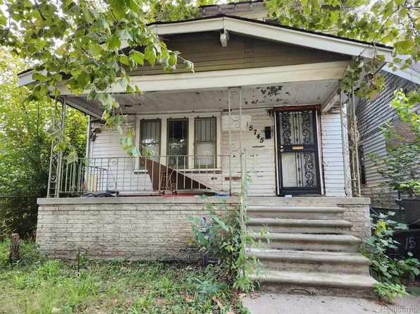 15745 Holmur St, Detroit, MI 48238