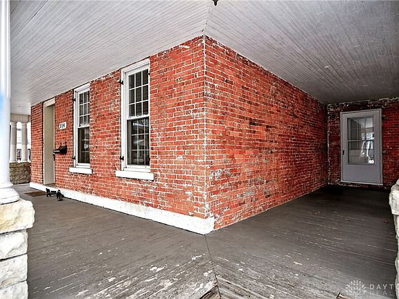 4th image of 114 S Main St
