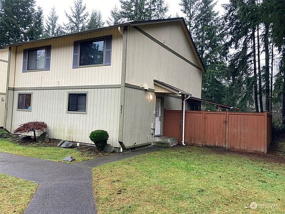 3rd image of 623 Firwood Court