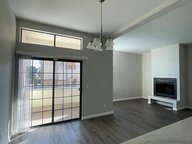 270 Dahlia Ave #10 — Photo 2