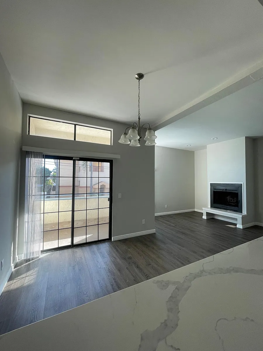 Building Photo - 270 Dahlia Ave #10