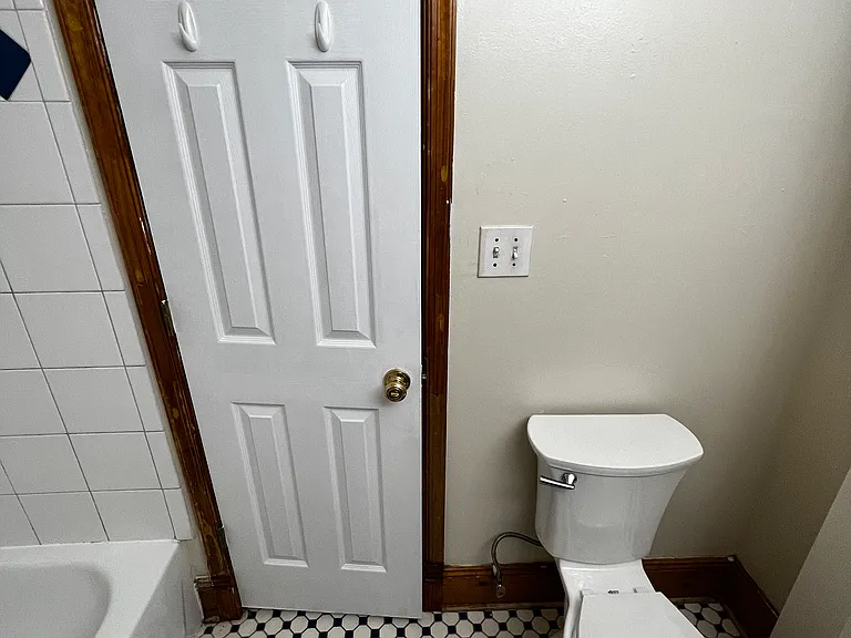 909 W Grace St #3 — Photo 26