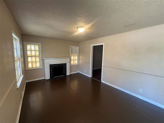 5th image of 2300 Miramar Blvd