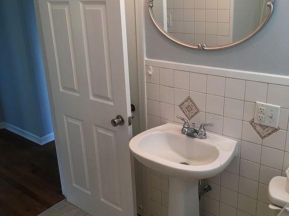 2nd image of 1205 Hilma St