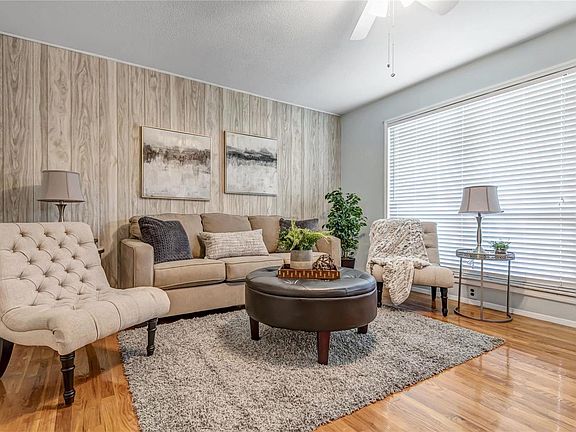 2nd image of 3063 Charmbrook Ln