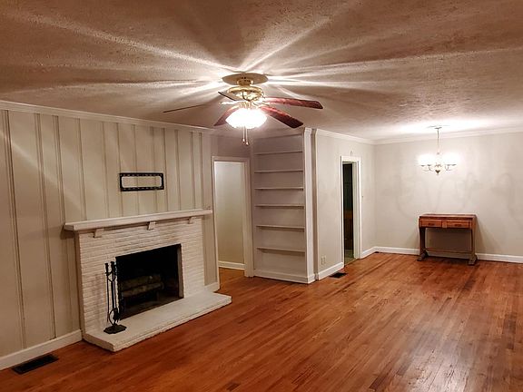 4th image of 859 Westwood Ave