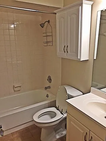 2nd Bathroom
