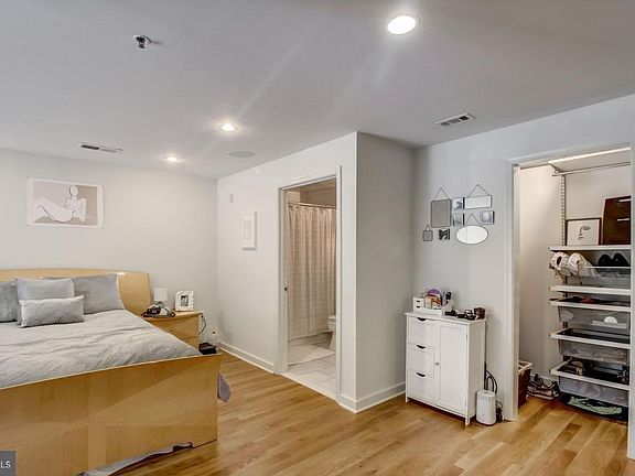 4th image of 1201 E West Hwy APT 1