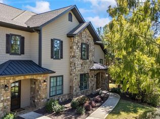 15 Cottage Ln APT 102, Toccoa, GA 30577