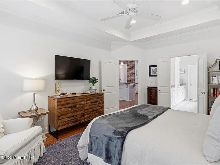 320 Oakville Cir — Photo 20