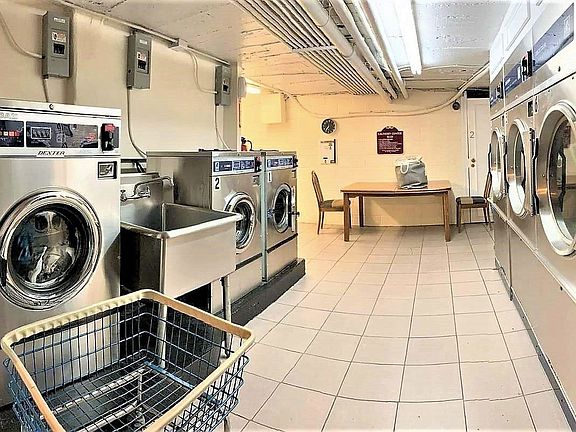 4th image of 30-15 33rd St #3FLG