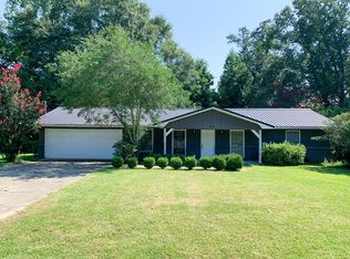 425 Circleview Dr, Dothan, AL 36301