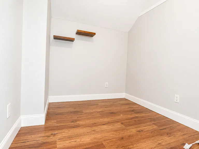 1507 S 4th St — Photo 7