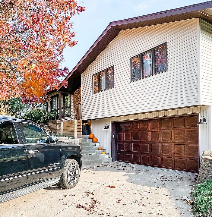 1st image of 584 Woodland Dr
