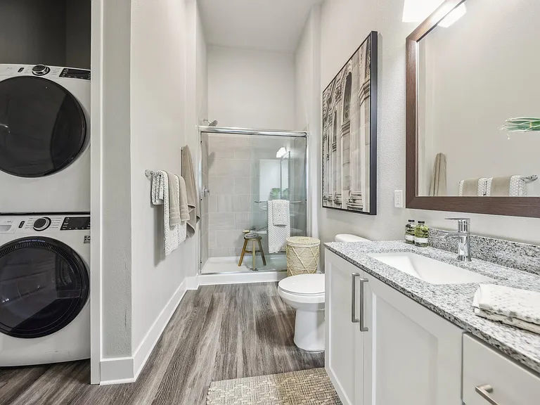 Viridian Reserve Apartments — Photo 8