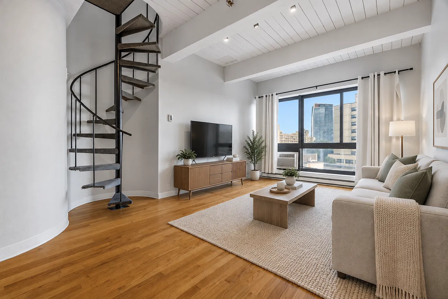 2 bed, 1.5 bath, 647 sqft, $3,600 — Photo 1