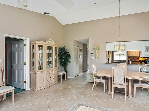 4th image of 841 Waterside Dr Unit 201
