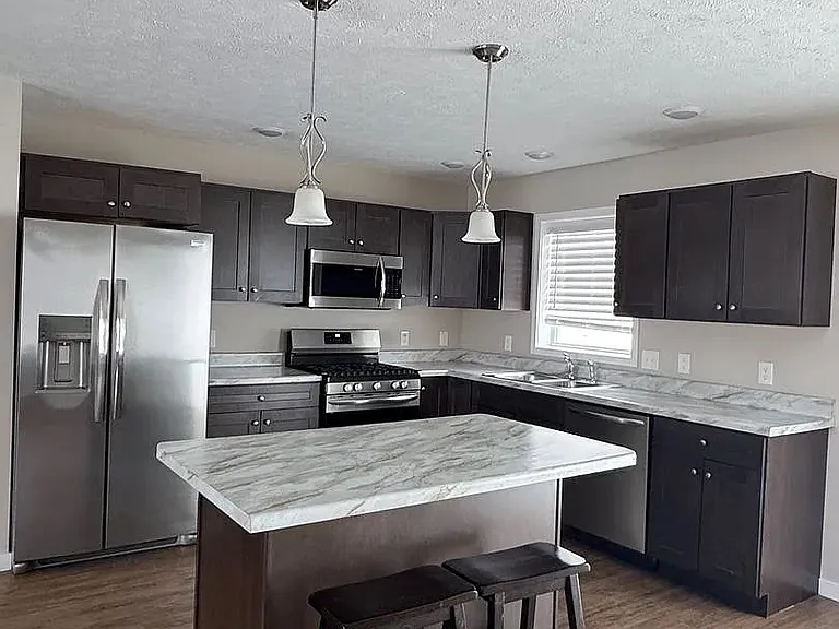 5085 Liberty Dr — Photo 17