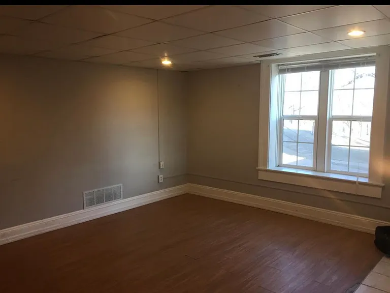 1871 N Main St #1 — Photo 7