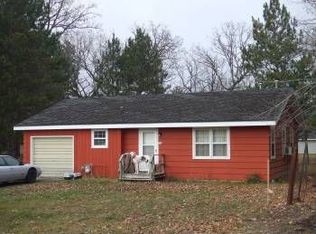 709 Grove Ave, Wild Rose, WI 54984