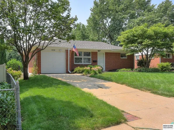 3318 S 79th St, Omaha, NE 68124