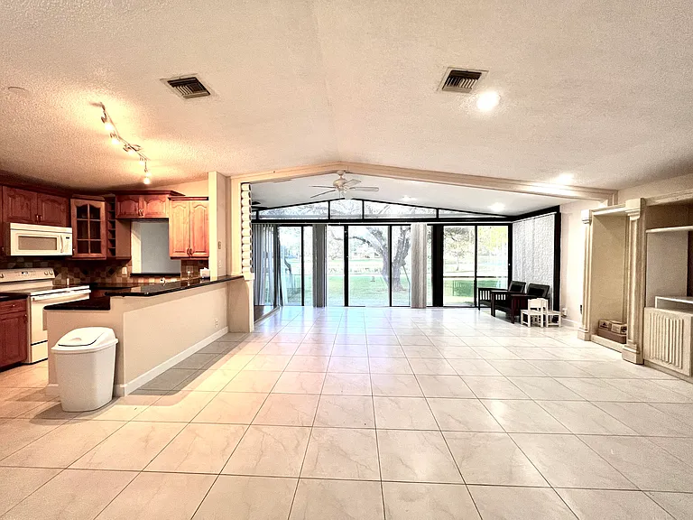 22303 Misty Woods Way — Photo 15
