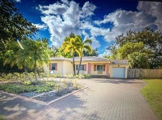 572 Luzon Ave, Tampa, FL 33606