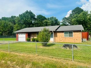 1210 Privett Park Dr, Lonoke, AR 72086