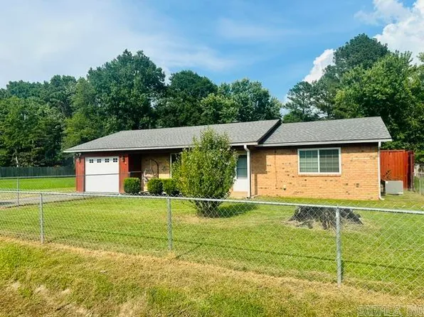 1210 Privett Park Dr, Lonoke, AR 72086