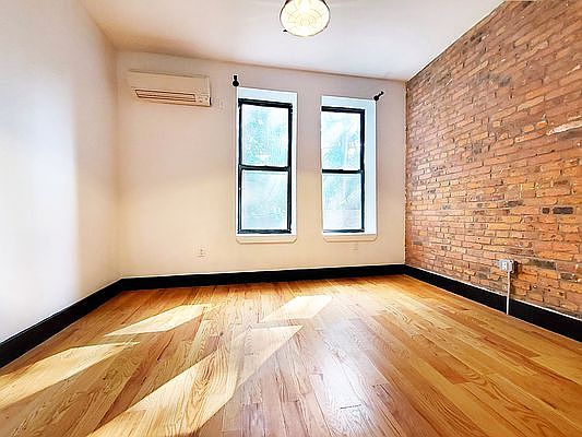 4th image of 704 Mac Donough St #2B