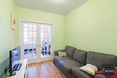 Rented by Bond New York