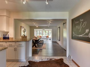 25835 Wild Rose Ln, Shorewood, MN 55331