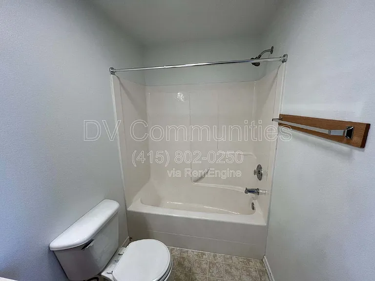 2521 NW Cedar Ave #1 — Photo 30