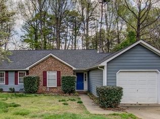 8124 Ashwood Dr, Charlotte, NC 28215