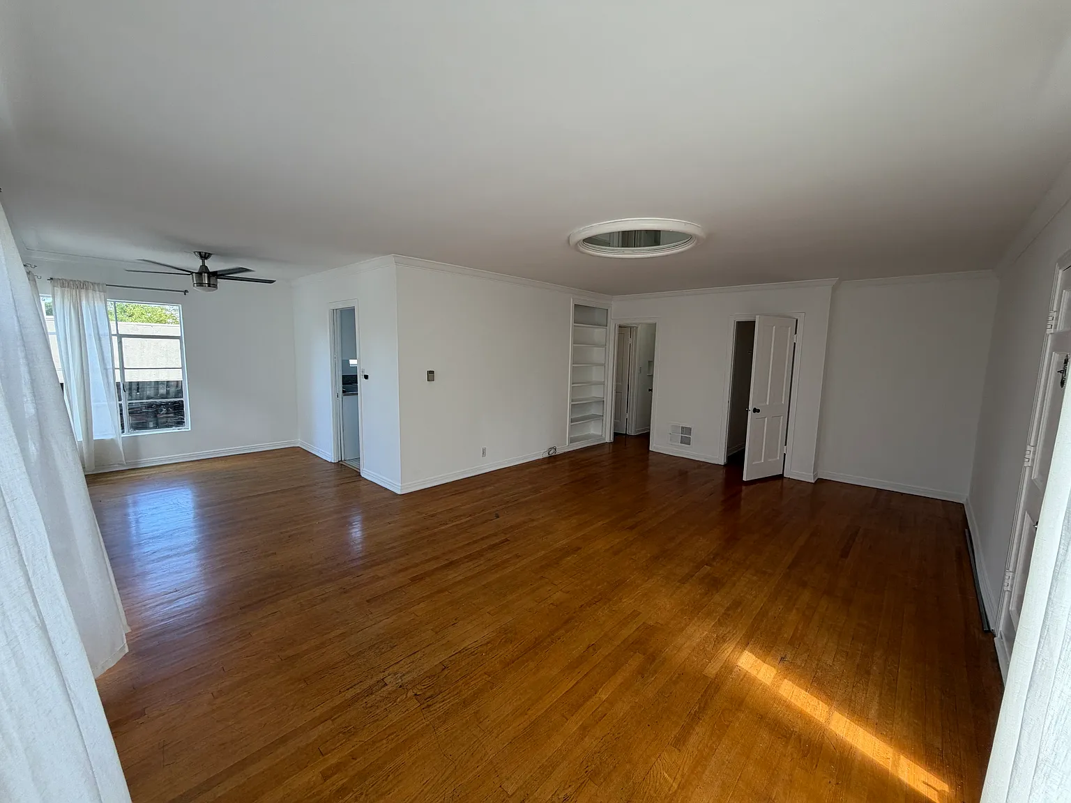 1 bed, 800 sqft, $2,695 — Photo 1