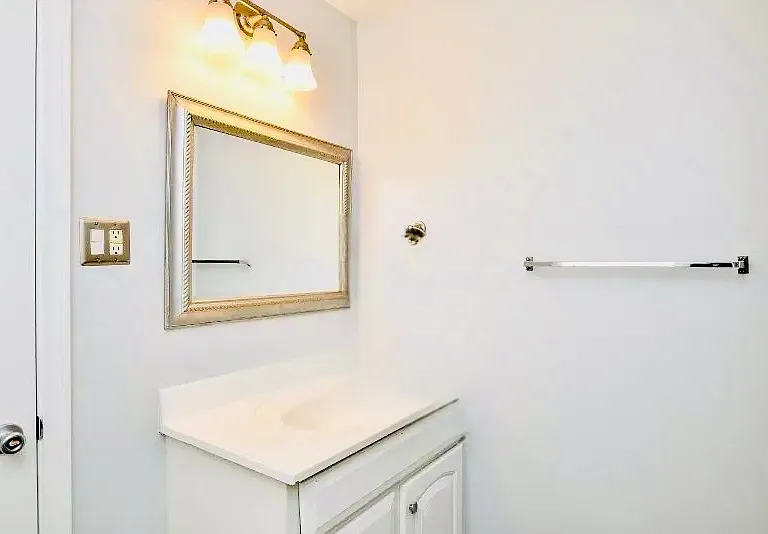 1092 Hampton Rd — Photo 5