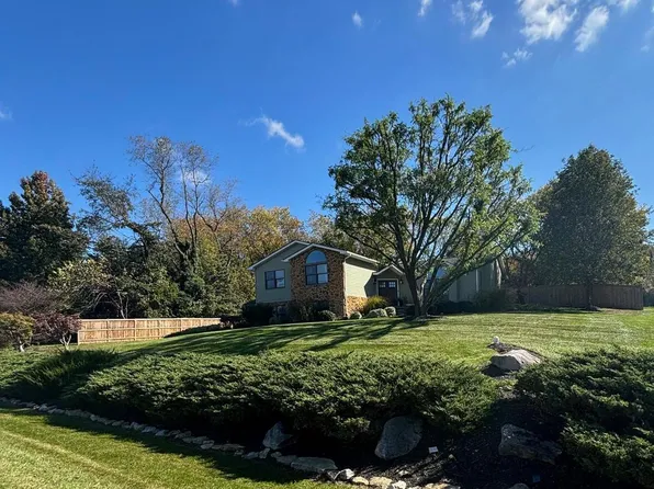 11121 Parkwood Dr, Hagerstown, MD 21742