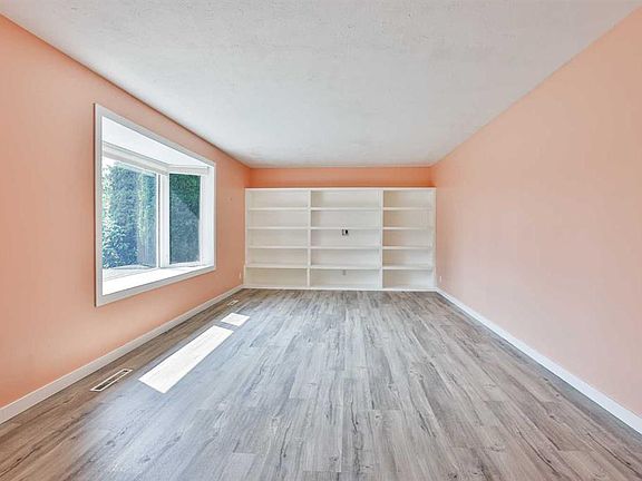 4th image of 1609 17th Ave S