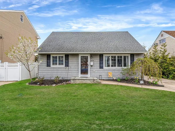 2474 Freeport Street, Wantagh, NY 11793