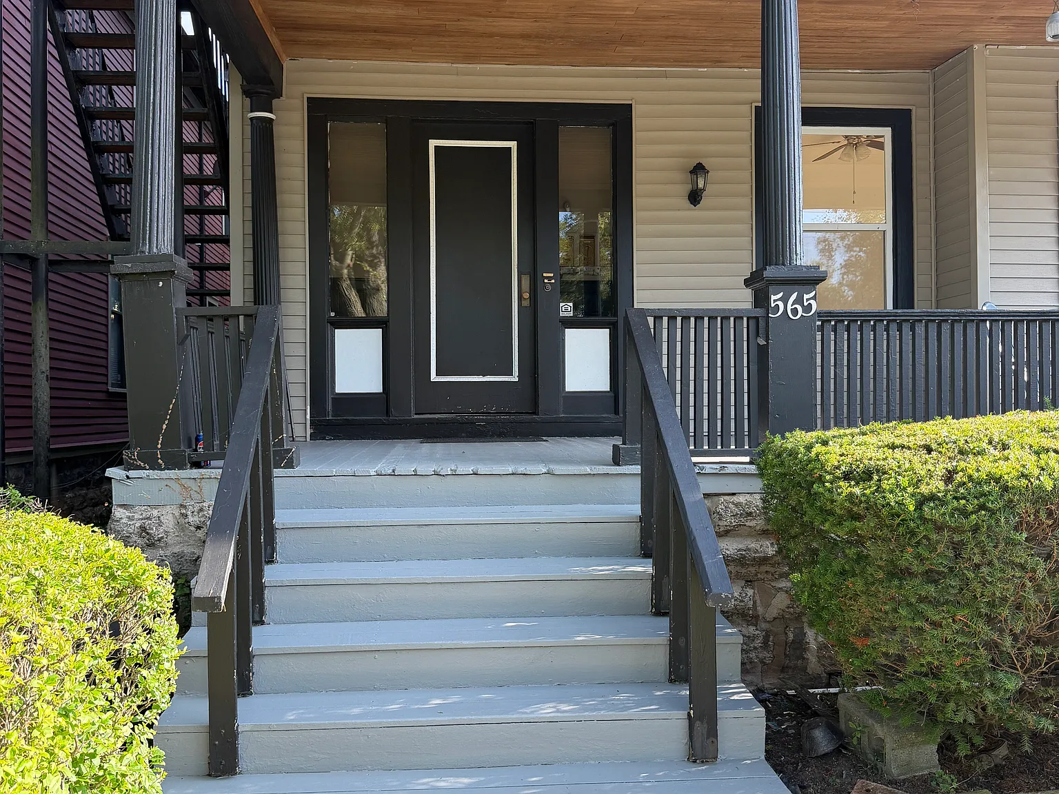 2 bed, 1000 sqft, $1,795 — Photo 2