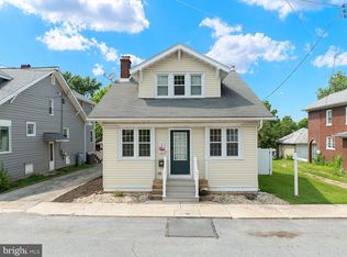 57 George St, Taneytown, MD 21787