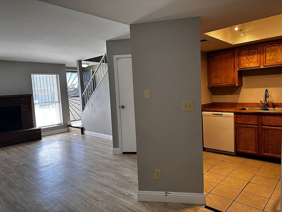 1st image of 3770 Shirebrook Dr APT 79