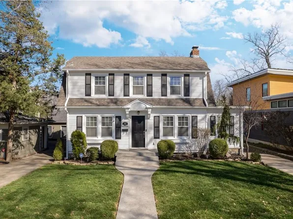 4927 Bell St, Kansas City, MO 64112