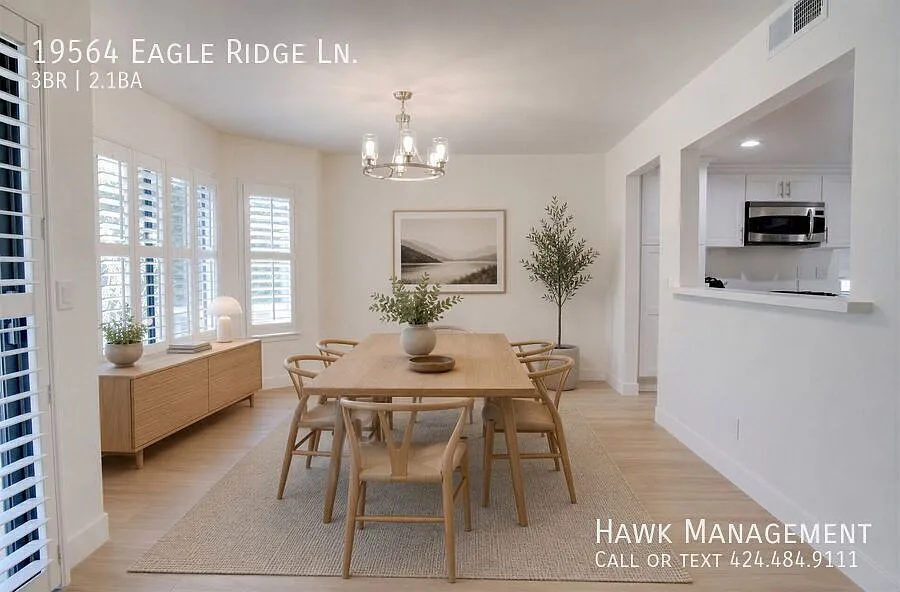 Beautiful 3BR/3BA in Gated Porter Ranch Estates — Photo 4